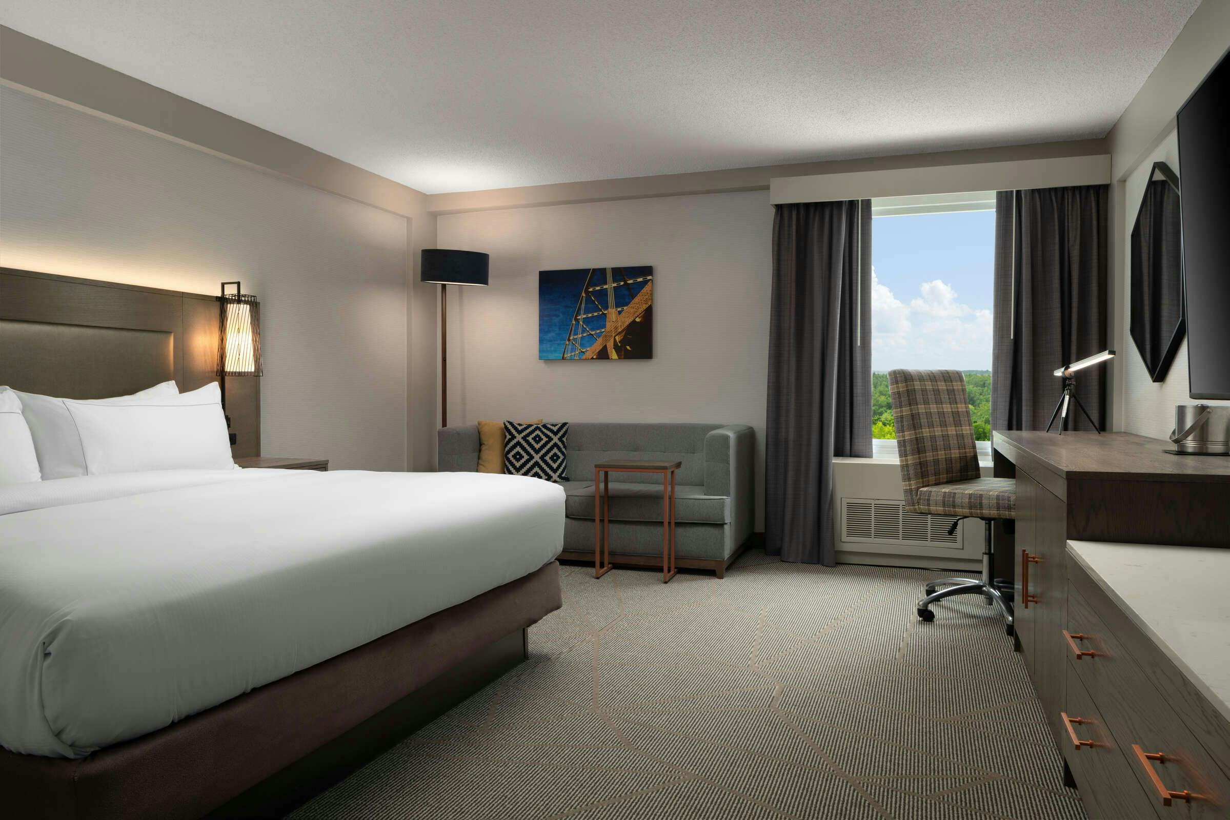 Hotel Doubletree by Hilton Hotel Pittsburgh Airport photo 1