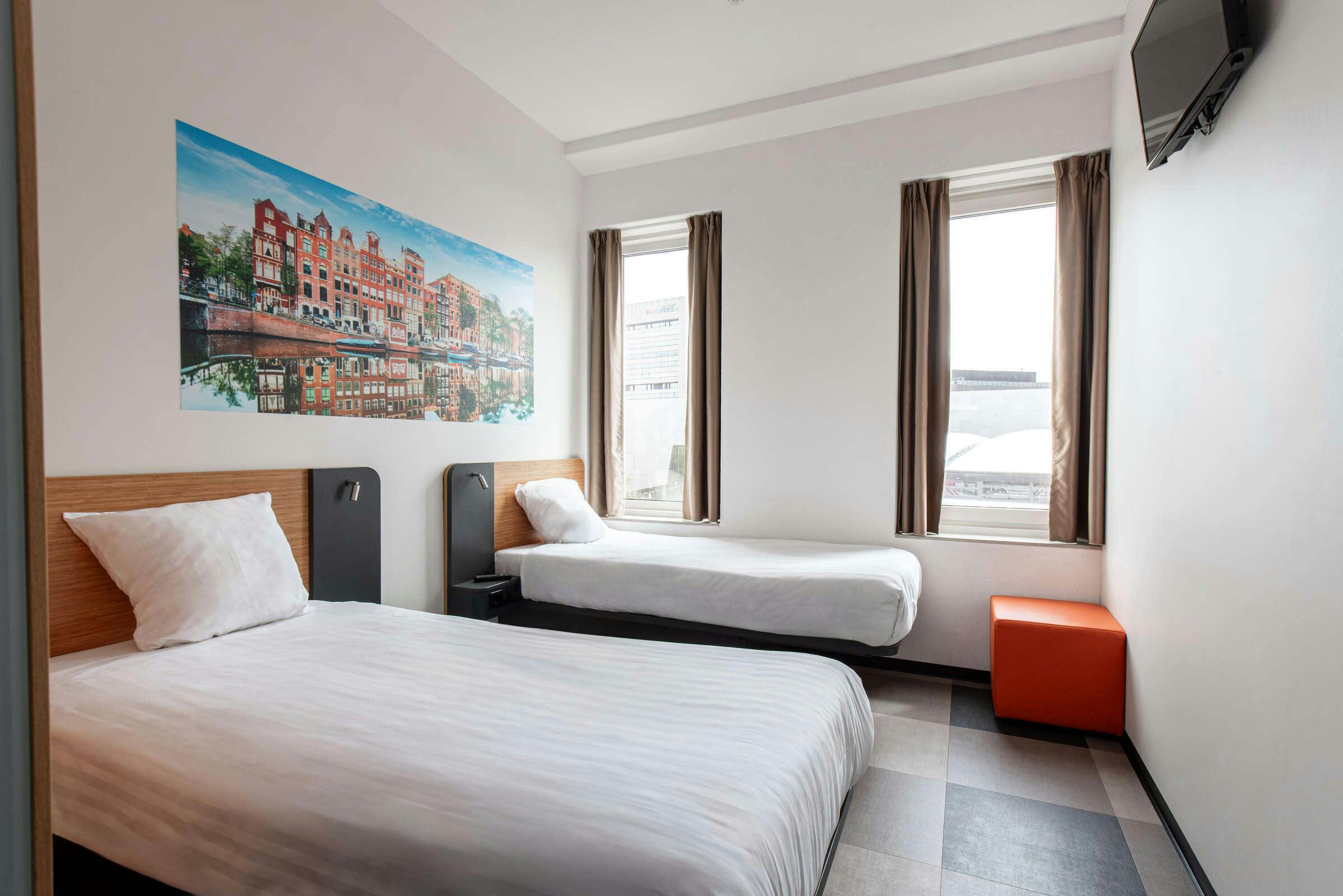 Hotel easyHotel Amsterdam Arena Boulevard photo 5