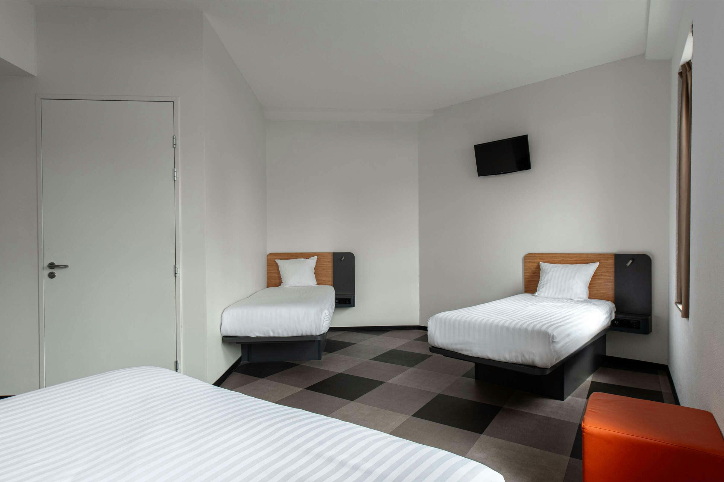 Hotel easyHotel Amsterdam Arena Boulevard photo 1