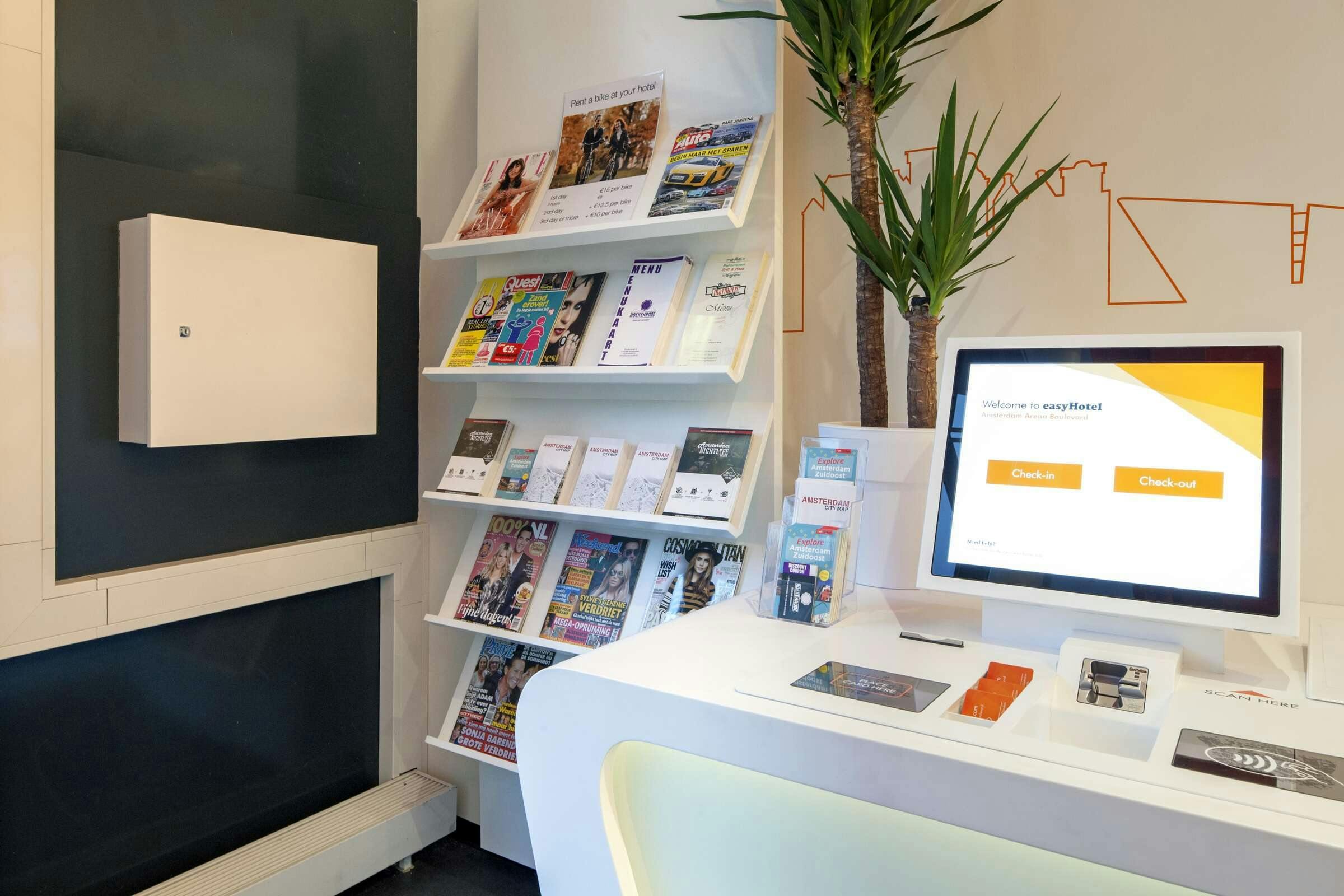 Hotel easyHotel Amsterdam Arena Boulevard photo 2