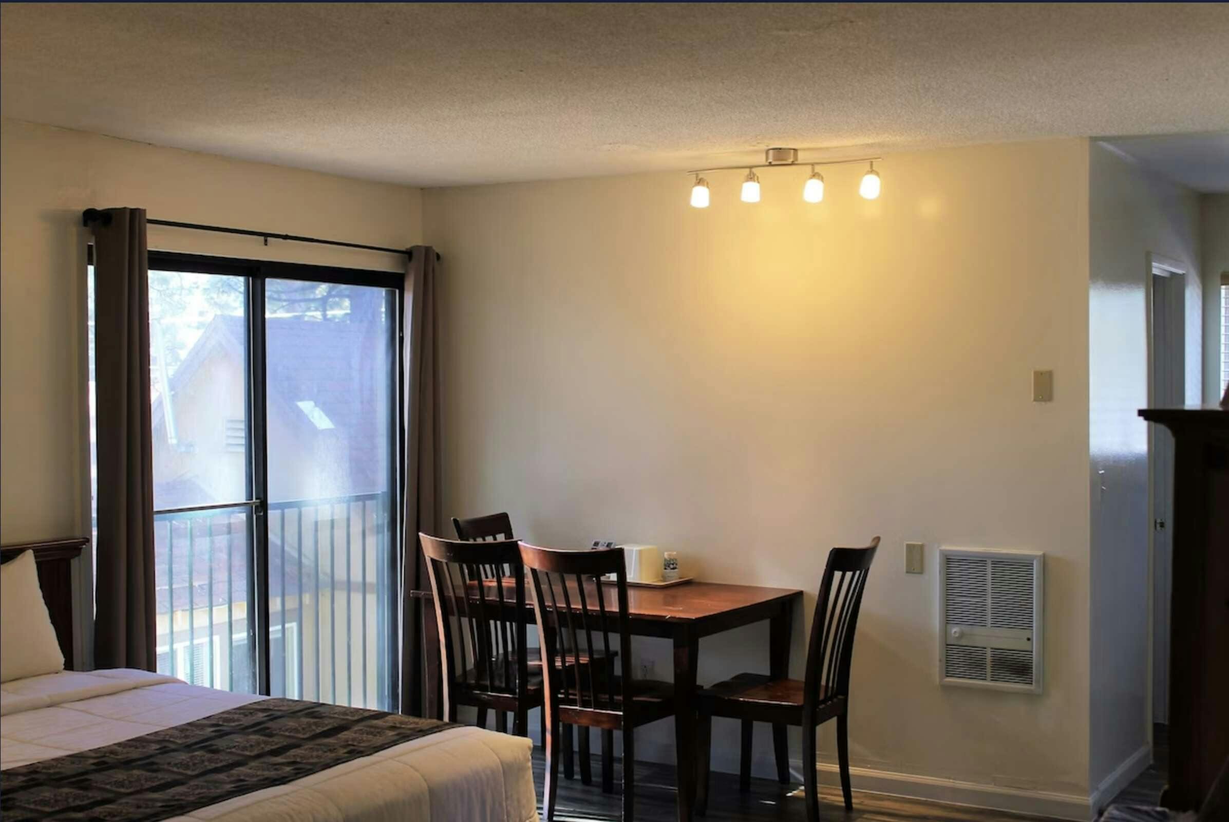 Hotel Big Pines Mountain House photo 3