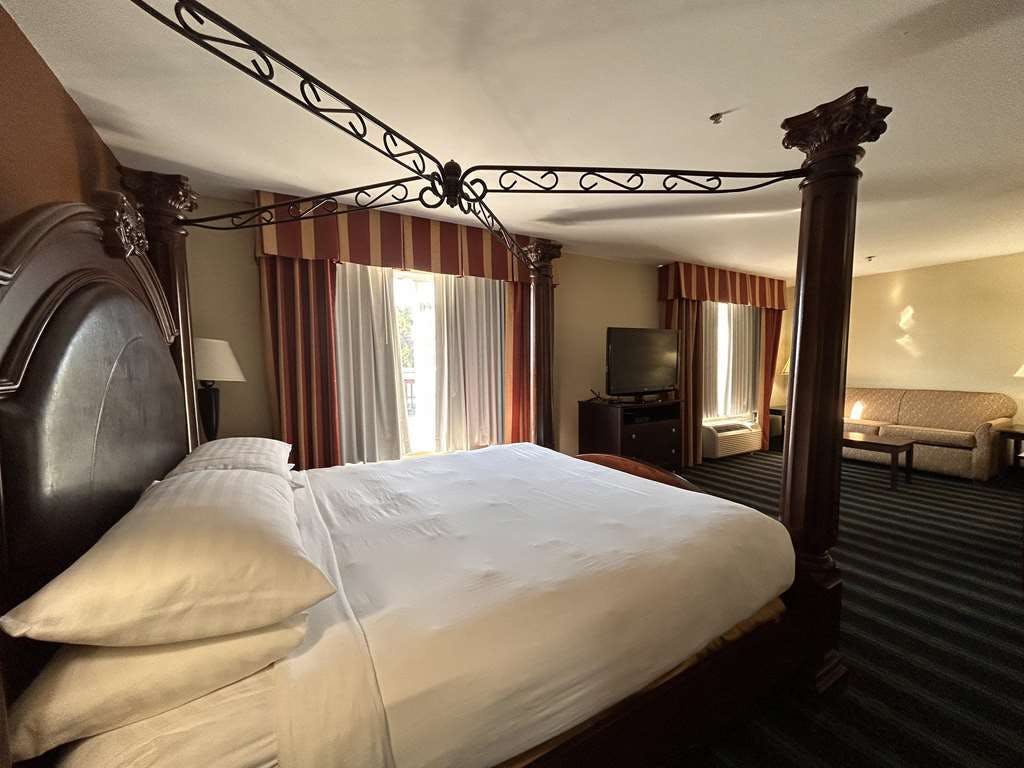 Hotel Express Inn Leesville Ft Johnson, Sure Stay Collection By Bw photo 4