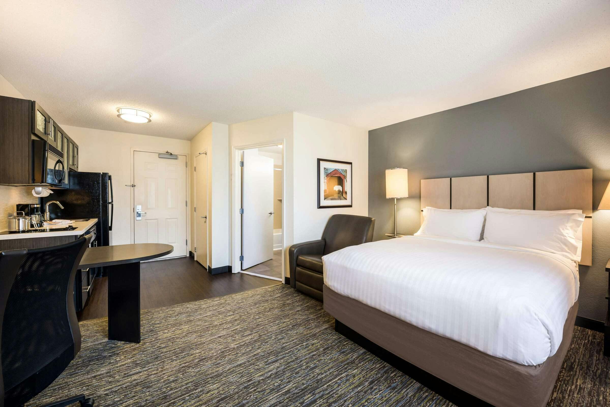 Hotel Sonesta Simply Suites Salt Lake City Airport photo 4