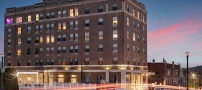 Landmark Inn Marquette