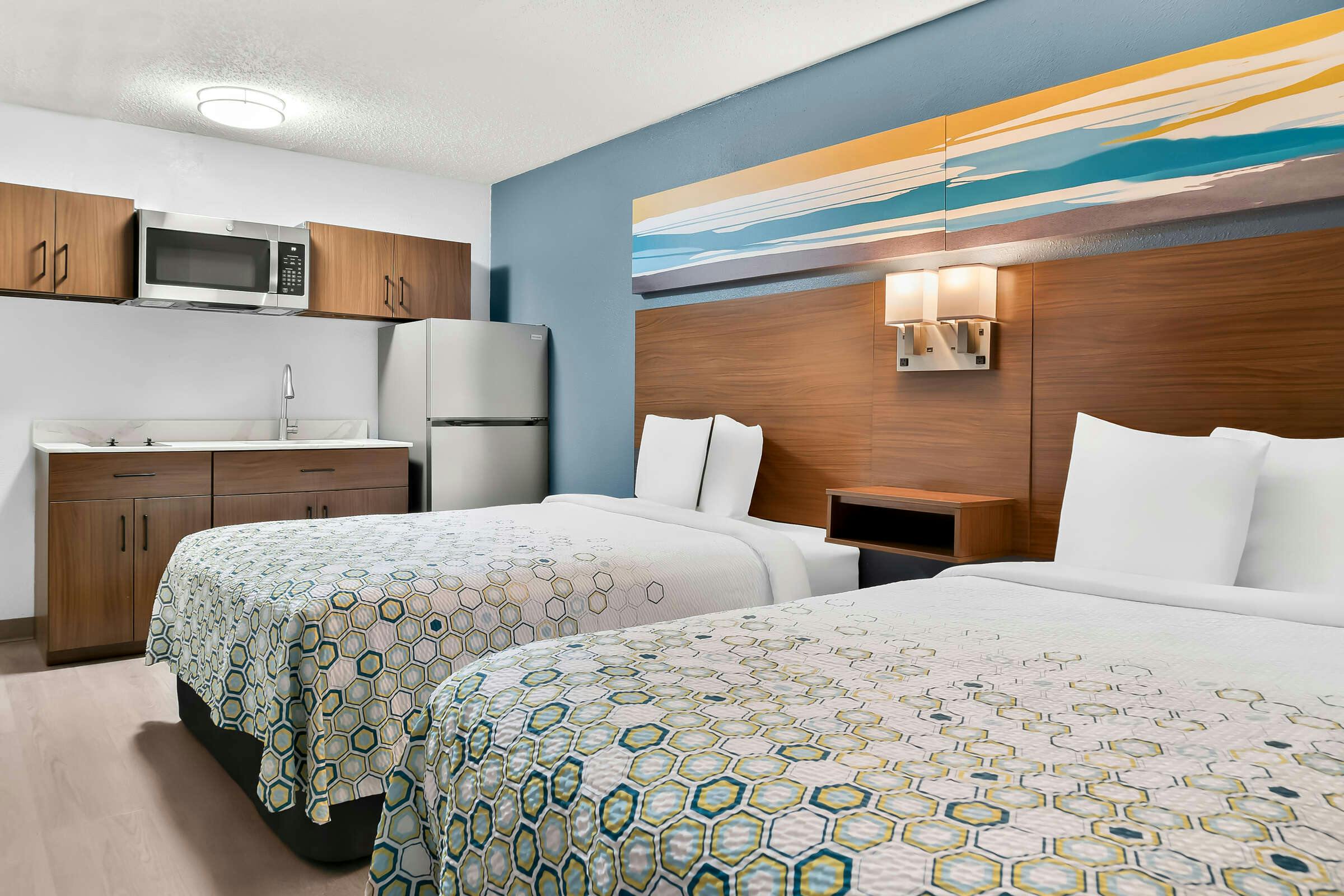 Hotel HomeTowne Studios Auburn Hills photo 1