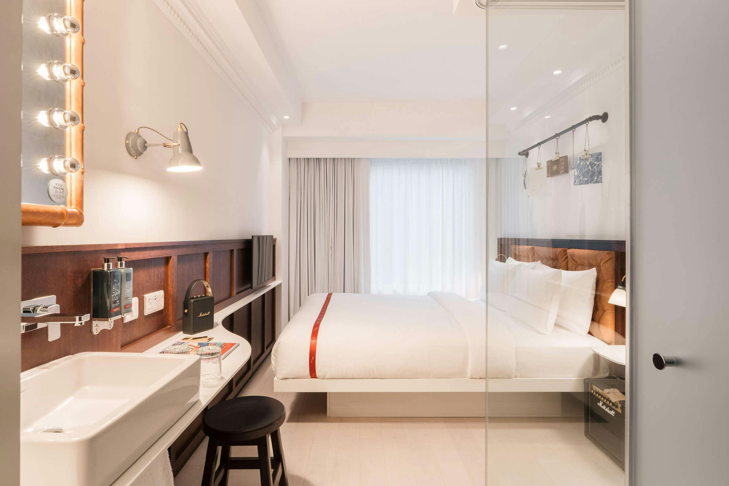 Ruby Stella Hotel & Bar