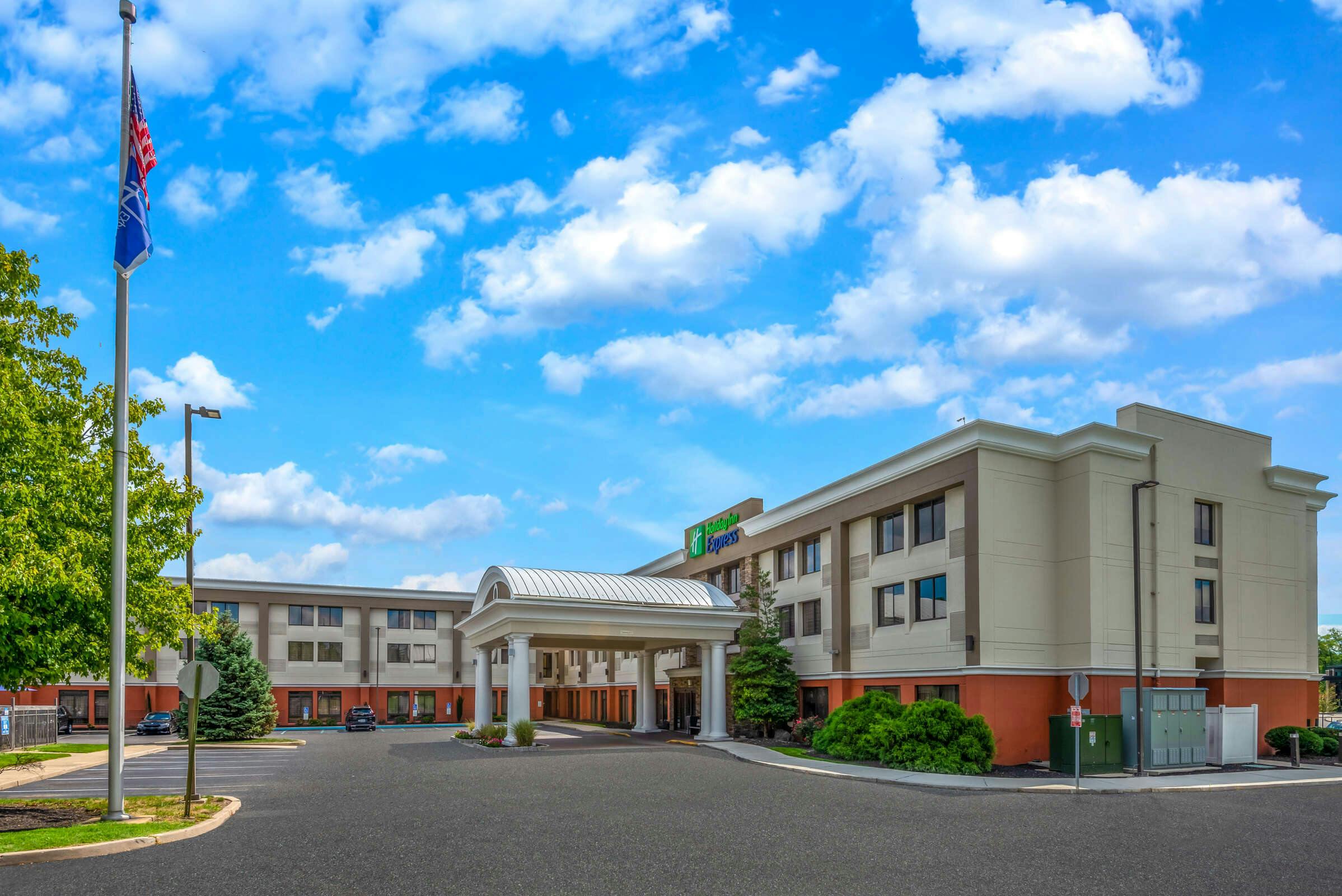 Holiday Inn Express Philadelphia NE – Bensalem