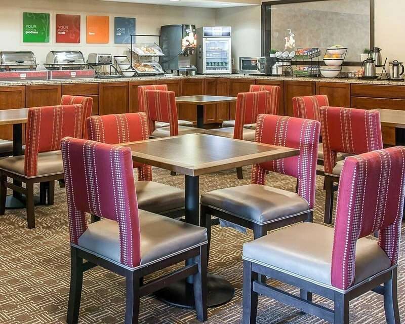 Hotel BLUFFTON INN & SUITES photo 4