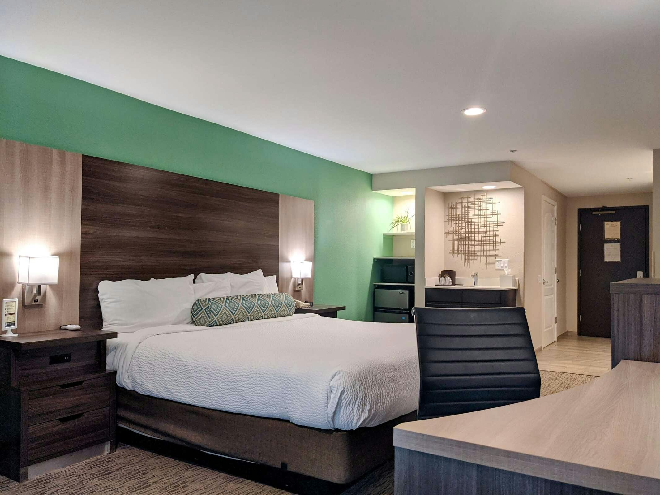 Hotel Yosemite Southgate Hotel & Suites photo 2