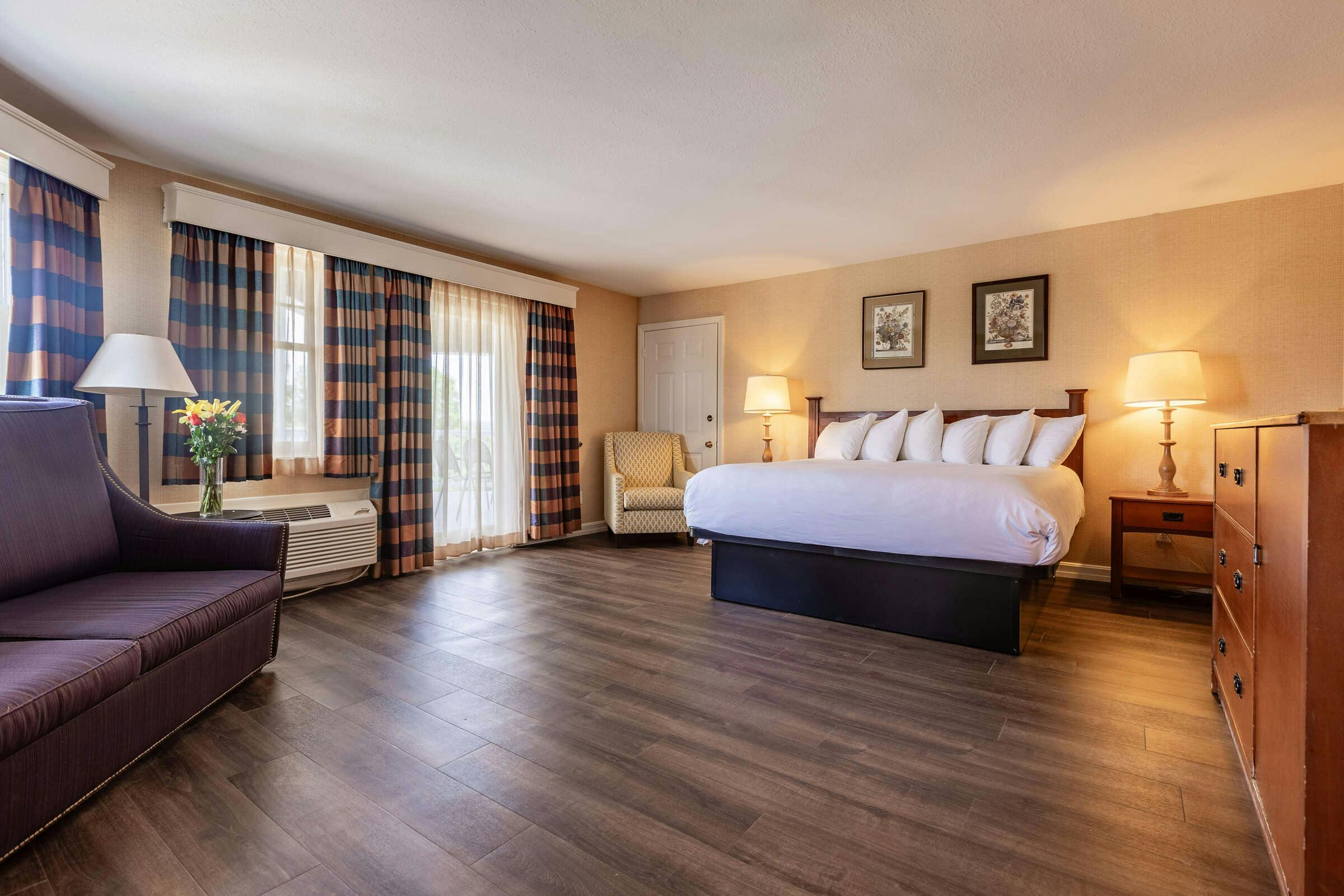 Hotel The Wolfeboro Inn photo 2