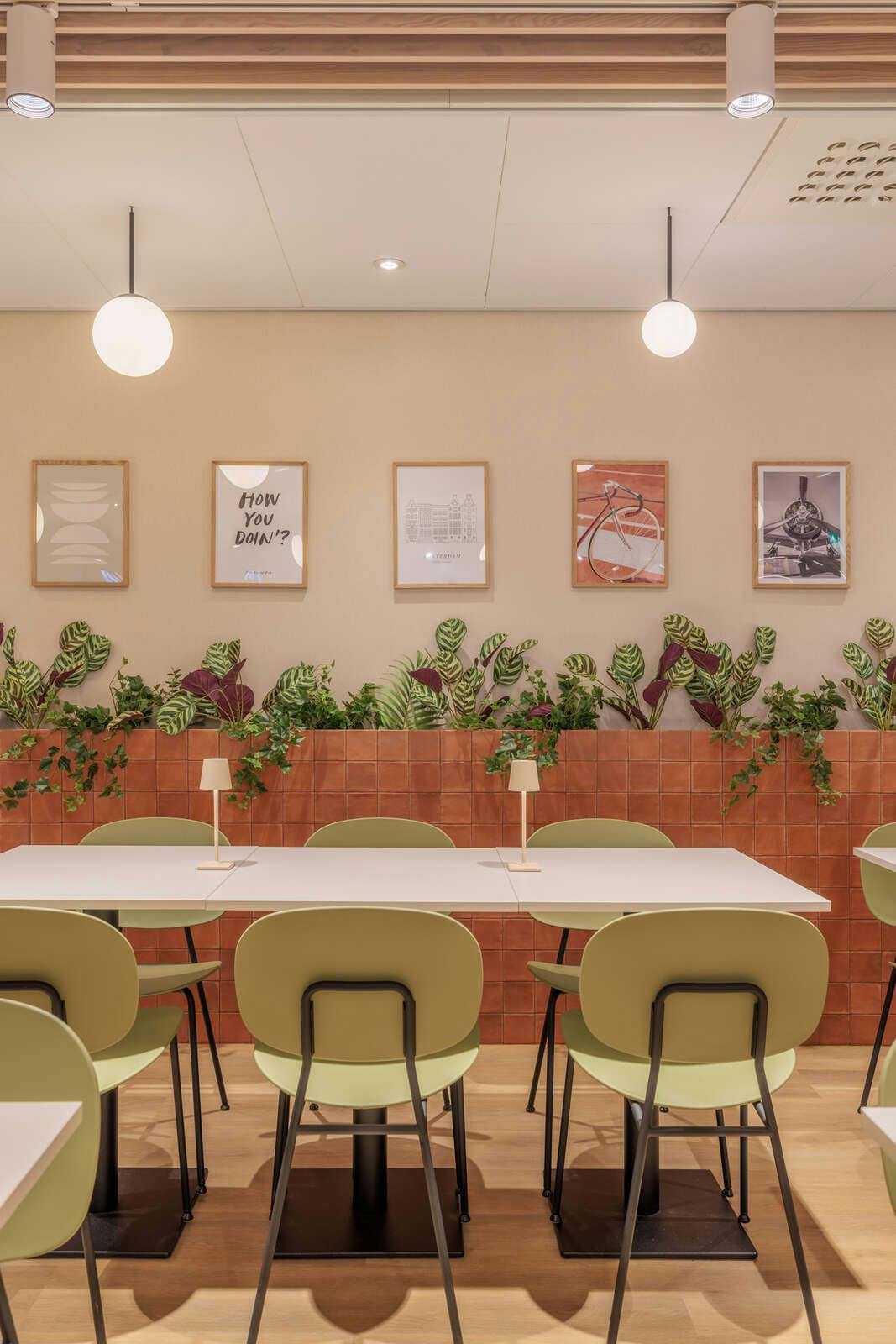 Hotel Maxhotel Amsterdam Schiphol Airport photo 2