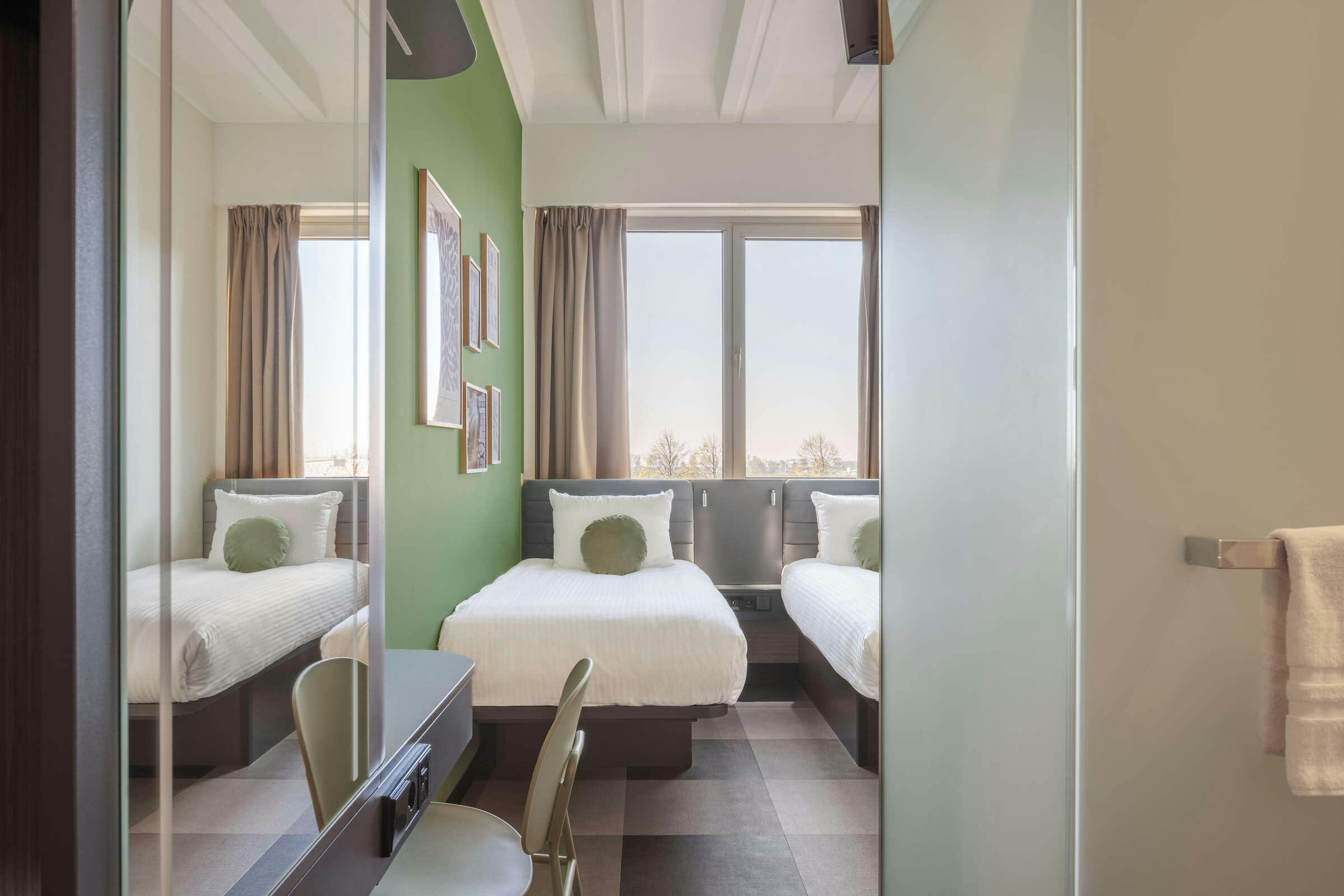 Hotel Maxhotel Amsterdam Schiphol Airport photo 3