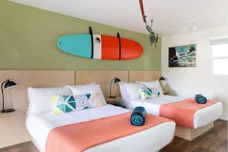 Hotel Gravity Haus Westport photo 1
