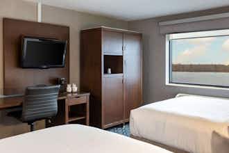 Hotel Crowne Plaza Niagara Falls Ny Riverside photo 5