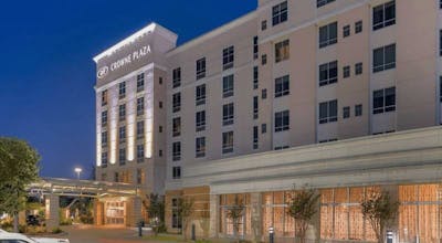 Crowne Plaza Shenandoah Woodlands Area