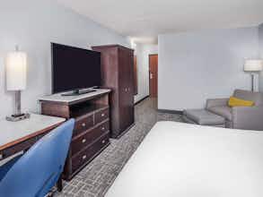 Hotel Crowne Plaza Milwaukee South photo 2