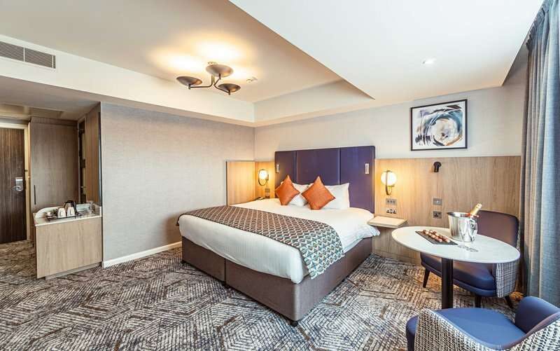Hotel Crowne Plaza Reading East photo 3