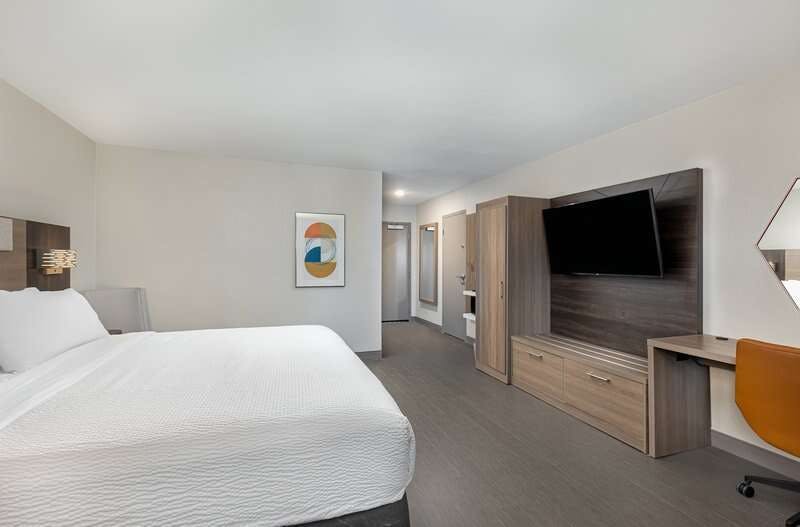 Hotel Holiday Inn Express Atlanta Airport North photo 3