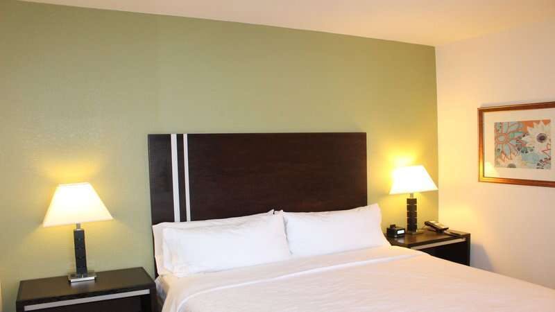 Hotel Holiday Inn Express & Suites Berkeley photo 3