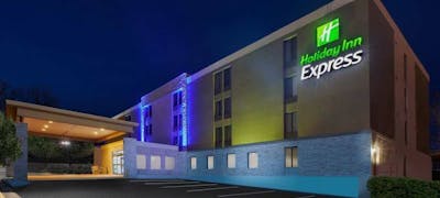 Holiday Inn Express Fairfax Arlington Boulevard