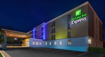 Holiday Inn Express Fairfax Arlington Boulevard