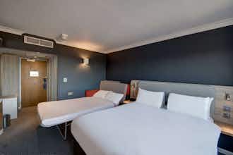 Hotel Holiday Inn Express Edinburgh City West photo 3