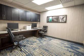 Hotel Holiday Inn Express Newark Airport – Elizabeth photo 5