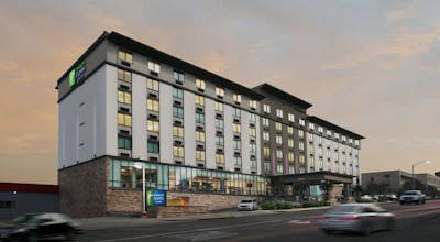 Holiday Inn Express & Suites Fort Worth Downtown