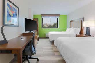 Hotel Holiday Inn Express & Suites Fort Worth Downtown photo 4