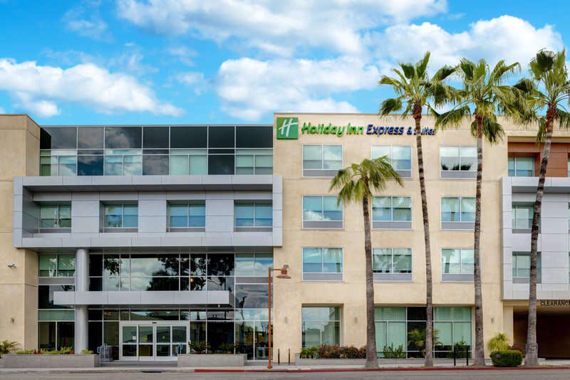 Holiday Inn Express & Suites Glendale Downtown