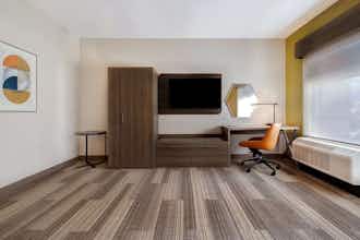 Hotel Holiday Inn Express & Suites Glendale Downtown photo 5