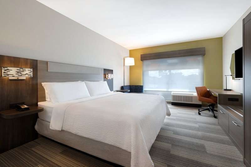 Hotel Holiday Inn Express & Suites Glendale Downtown photo 4