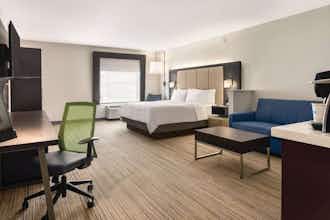 Hotel Holiday Inn Express & Suites Lawton Fort Sill photo 2