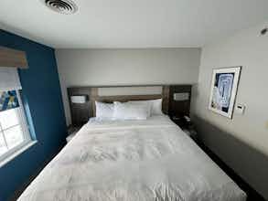Hotel Holiday Inn Express & Suites Port Washington photo 2