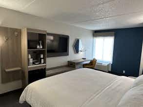 Hotel Holiday Inn Express & Suites Eden Prairie Minneapolis photo 4