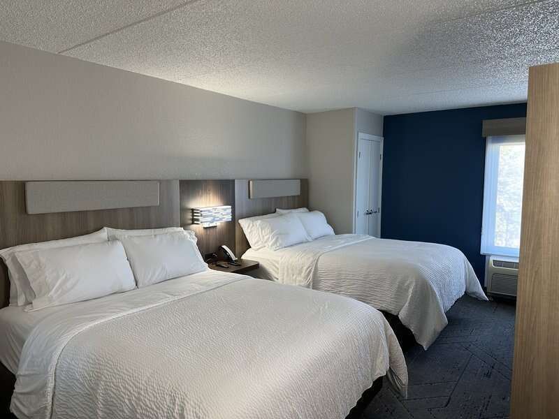 Hotel Holiday Inn Express & Suites Eden Prairie Minneapolis photo 3