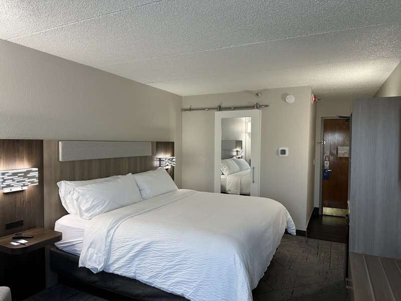 Hotel Holiday Inn Express & Suites Eden Prairie Minneapolis photo 1