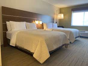 Hotel Holiday Inn Express & Suites Mountain View Silicon Valley photo 2
