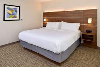 Hotel Holiday Inn Express & Suites Ottumwa photo 1