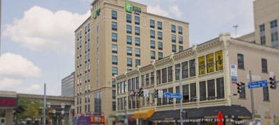 Holiday Inn Express & Suites Pittsburgh North Shore