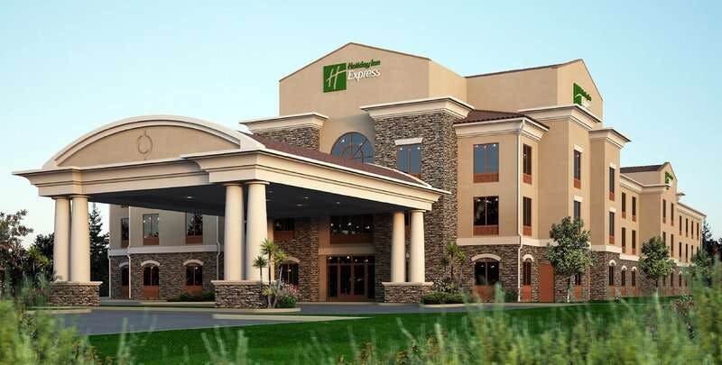 Holiday Inn Express & Suites Redding