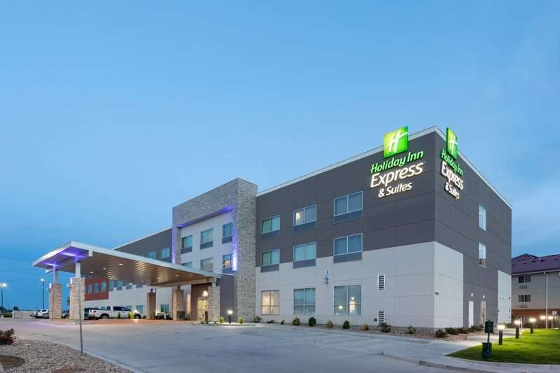 Holiday Inn Express & Suites Firestone Longmont