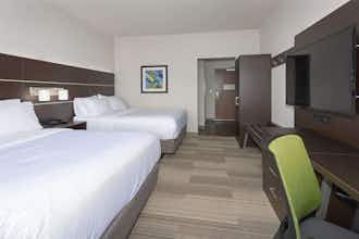 Hotel Holiday Inn Express & Suites Firestone Longmont photo 3