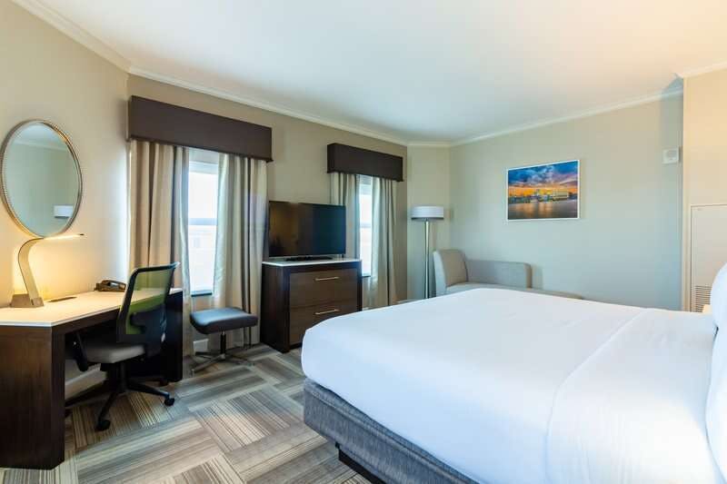 Hotel Holiday Inn Express Savannah Historic District photo 4