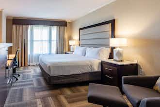 Hotel Holiday Inn Express Savannah Historic District photo 5
