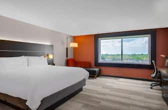Hotel Holiday Inn Express & Suites SANFORD- LAKE MARY photo 4