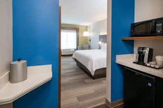 Hotel Holiday Inn Express & Suites St Peters photo 3