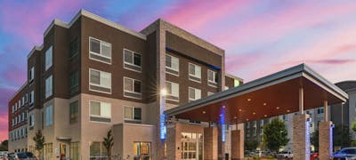 Holiday Inn Express & Suites Suisun City