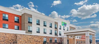 Holiday Inn Express & Suites Trinidad