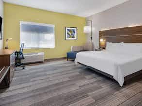Hotel Holiday Inn Express & Suites Ruskin Sun City photo 4